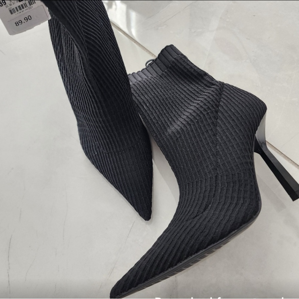 Zara high heel ankle boots black